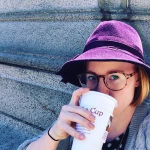 Meet your Posher, Julia